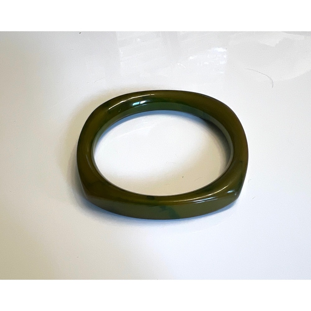 Vintage Olive Green Bakelite Carved Bangle Bracelet Simichrome Tested - Picture 5 of 9